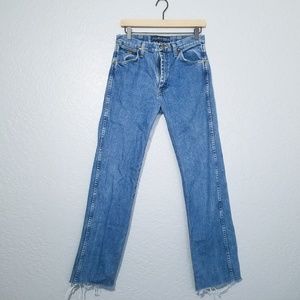 Wranglers raw hem straight leg jeans